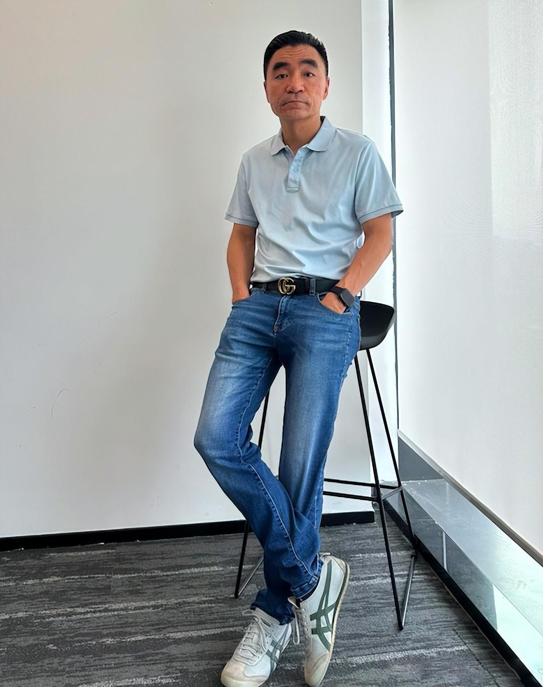男人衣在精不在多，今夏备齐这“2衣1裤”，简约百搭又时尚减龄