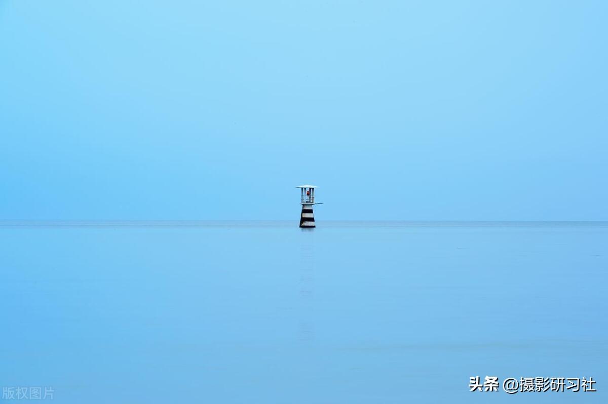 极简主义就是黑白灰吗？