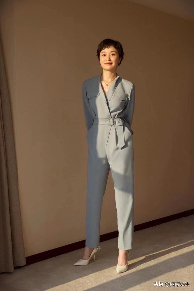 看到孙俪和吴越穿同款连体裤，终于明白：什么是中年女人的气质美