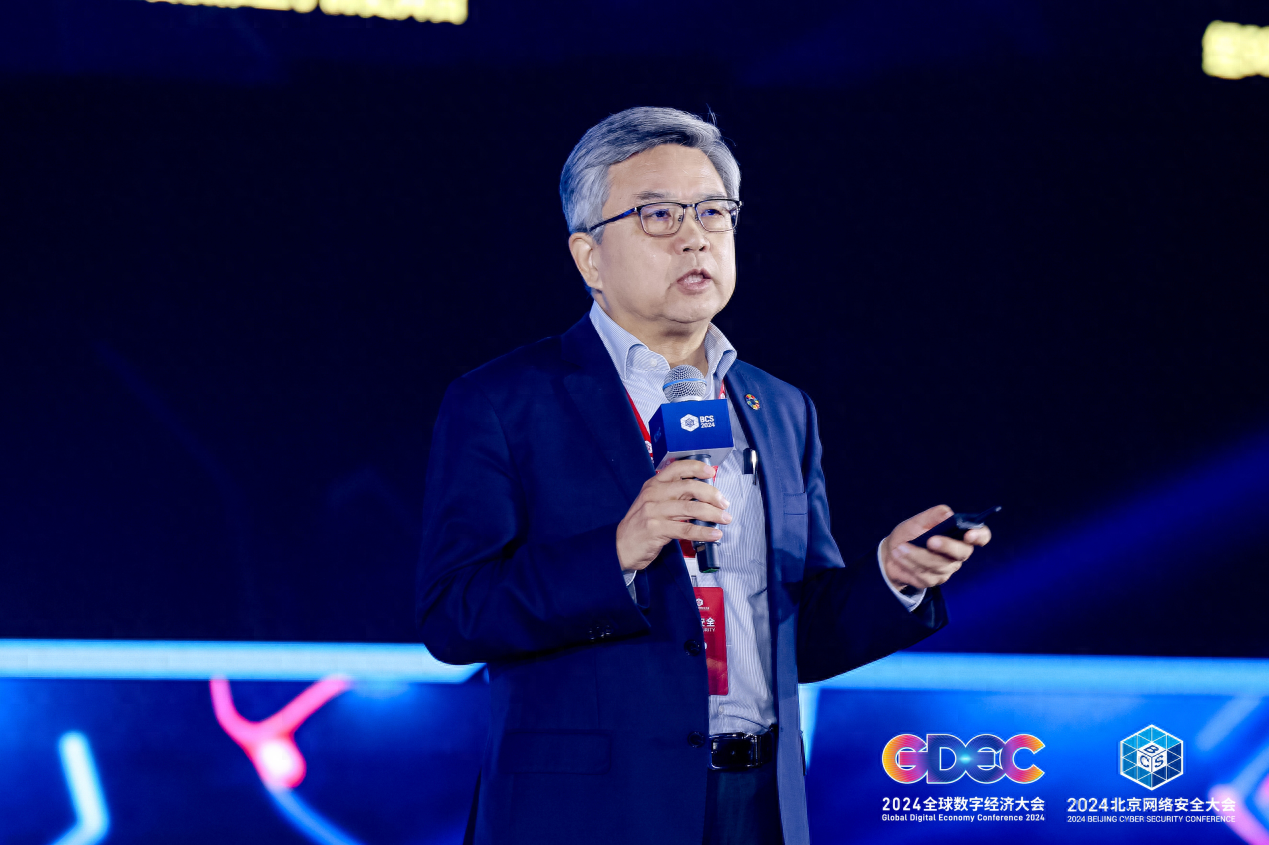 龚克：人工智能是先进生产力，不发展是最大的不安全