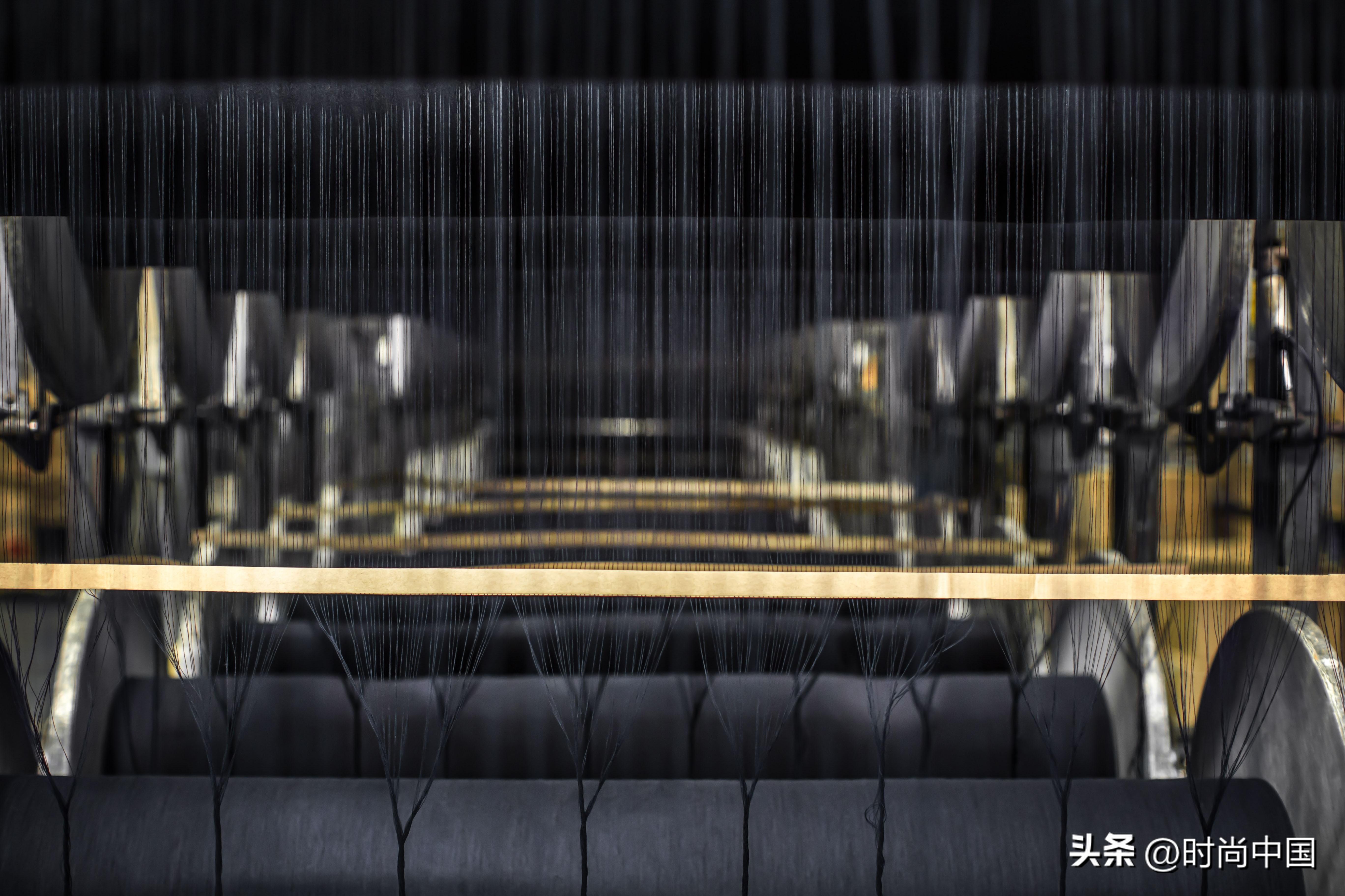 Loro Piana推出首创面料Denim Cashmere——拥有深蓝色调与独特质感