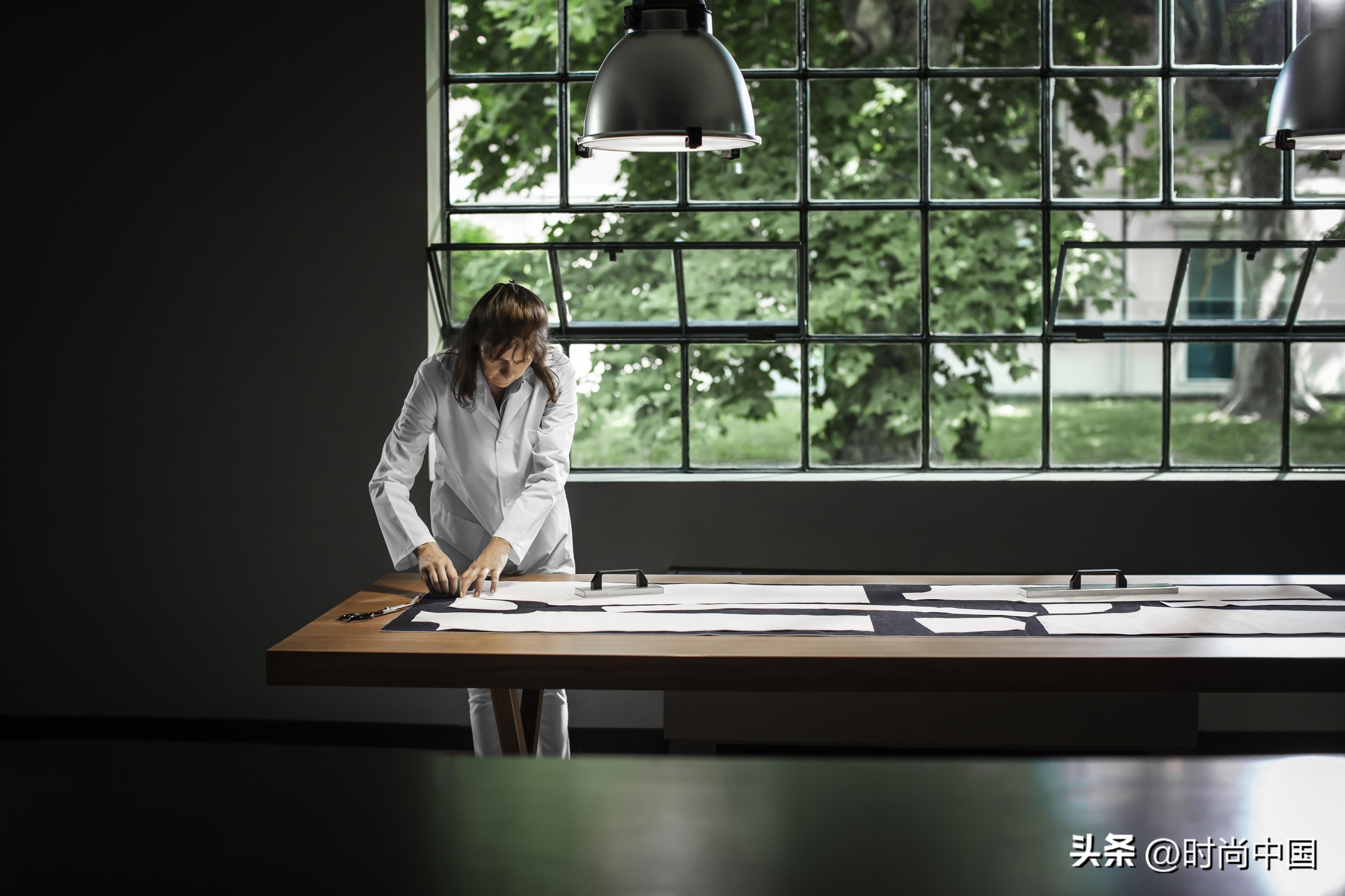 Loro Piana推出首创面料Denim Cashmere——拥有深蓝色调与独特质感