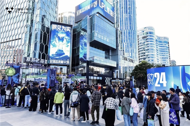 跨越商业周期，三里屯这个年轻MALL如何进阶商圈“一号场”？