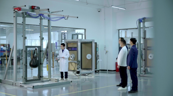 向皇派门窗标杆工厂出发，与吴晓波一起见证中国门窗的深刻变革！