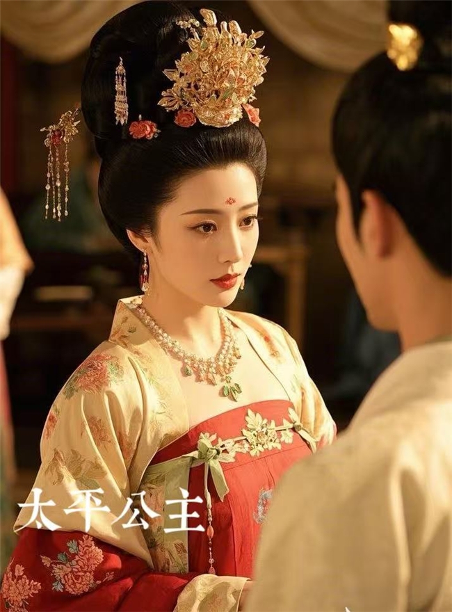 三八妇女节: 又见无字丰碑！