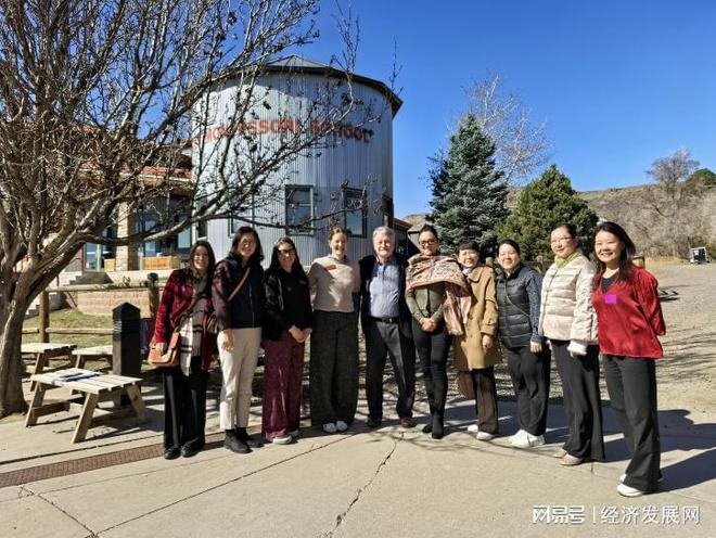 北京蒙台梭利国际学校参会 AMS 峰会，探索教育新方向