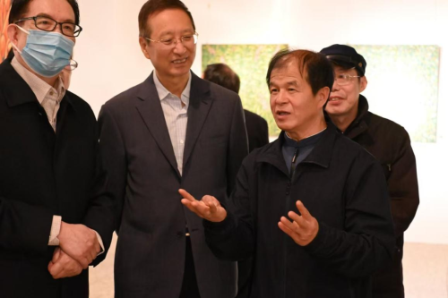 “星阮之芸·源鹿玥德——袁德华艺术作品展”在中华世纪坛开幕