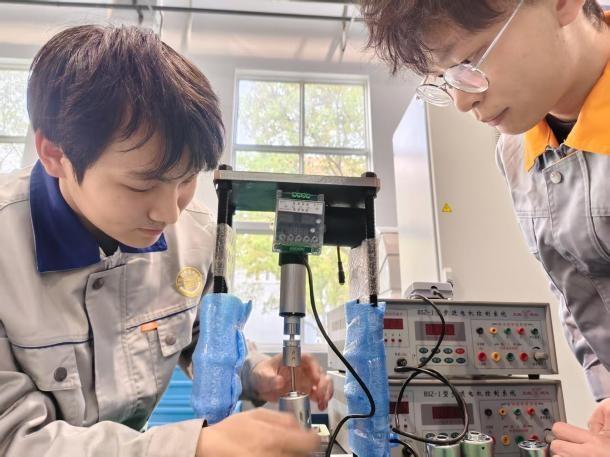 实地调研，解决企业微电机气隙难题