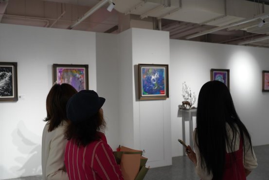 艺术家戈鲁“能量美学·宇宙星辰”作品展在京盛大开幕