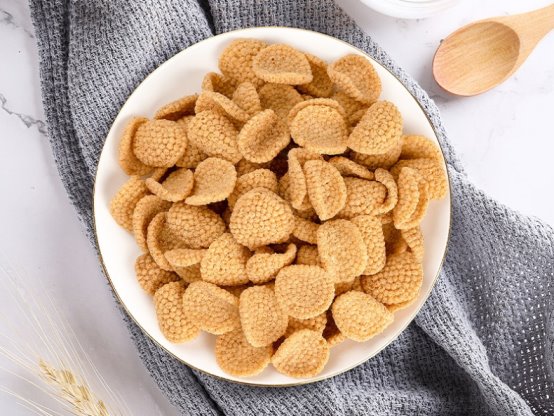 市场地位证明：米立方获全国等待零食第一品牌和沙拉脆片开创者证明