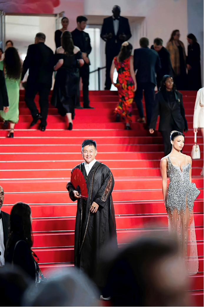 世界夫人创始人冯跃振戛纳以"世界夫人"架设中华女性全球舞台