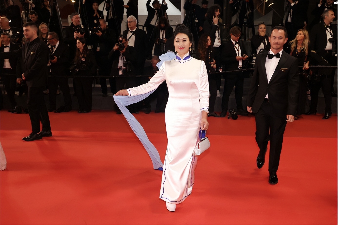 世界夫人创始人冯跃振戛纳以"世界夫人"架设中华女性全球舞台