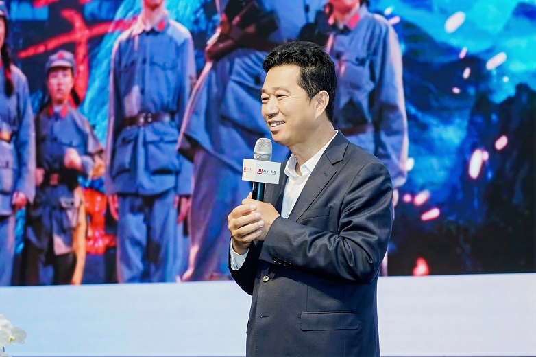 图4-李显峰校长.JPG