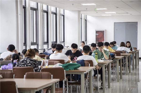专科生逆袭新路径：免费修读顶尖学府同款微专业 ——全国首创+全国唯一，泰山科技学院推出专科生微专业