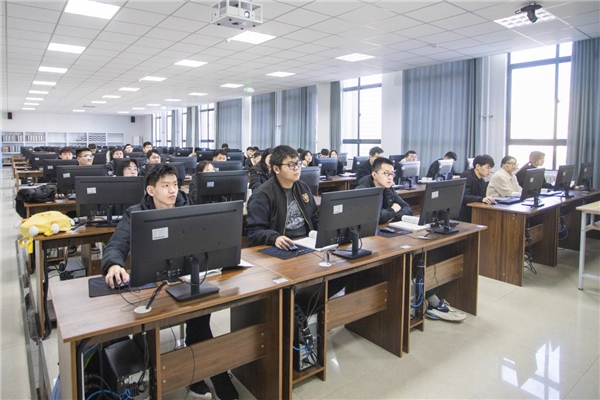 专科生逆袭新路径：免费修读顶尖学府同款微专业 ——全国首创+全国唯一，泰山科技学院推出专科生微专业