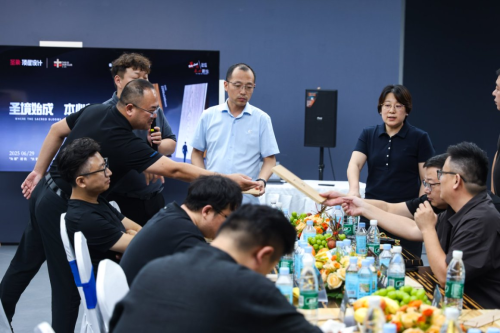 “圣”境始成，鲁地新生丨以“木”共创，圣象地板设计师联名计划正式官宣！