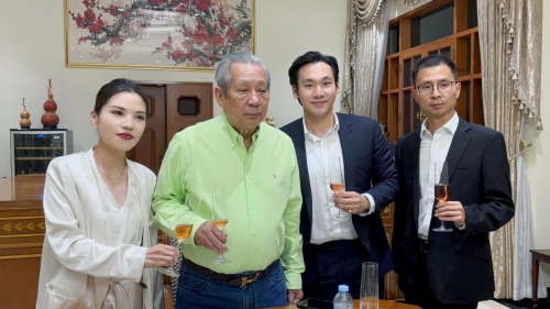 知服科技曼谷首秀获赞 泰国前副总理设宴共话产业升级