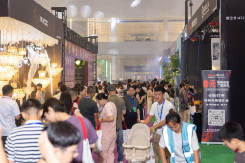 2025汇展雅昌·秋交会今日在杭州大会展中心盛大开幕，开启空间美学产业新征程