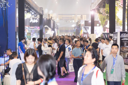 2025汇展雅昌·秋交会今日在杭州大会展中心盛大开幕，开启空间美学产业新征程