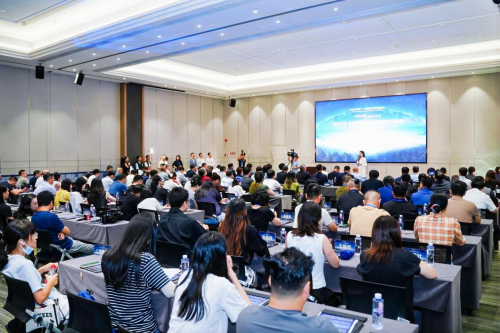 香江1号亮相第十一届国际发明展览会，引领未来生活科技革新