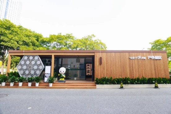 柏菲伦全屋定制亮相“好房子”展，演绎功能模块化+智慧人居