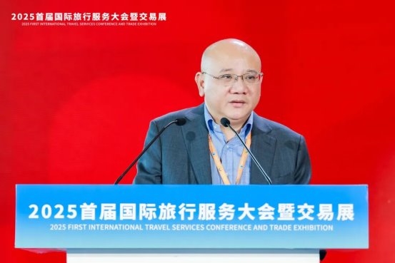 热烈祝贺！华程国旅集团荣膺【中国旅行社协会批发商分会】会长单位，集团总裁何勇当选首任会长