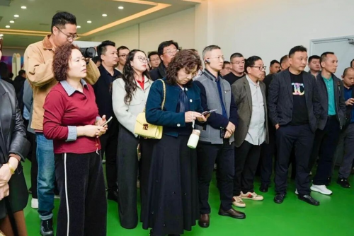 鲜味革新启新程，共创共赢筑未来——鼎烹世家2025经销商尊享盛宴圆满落幕