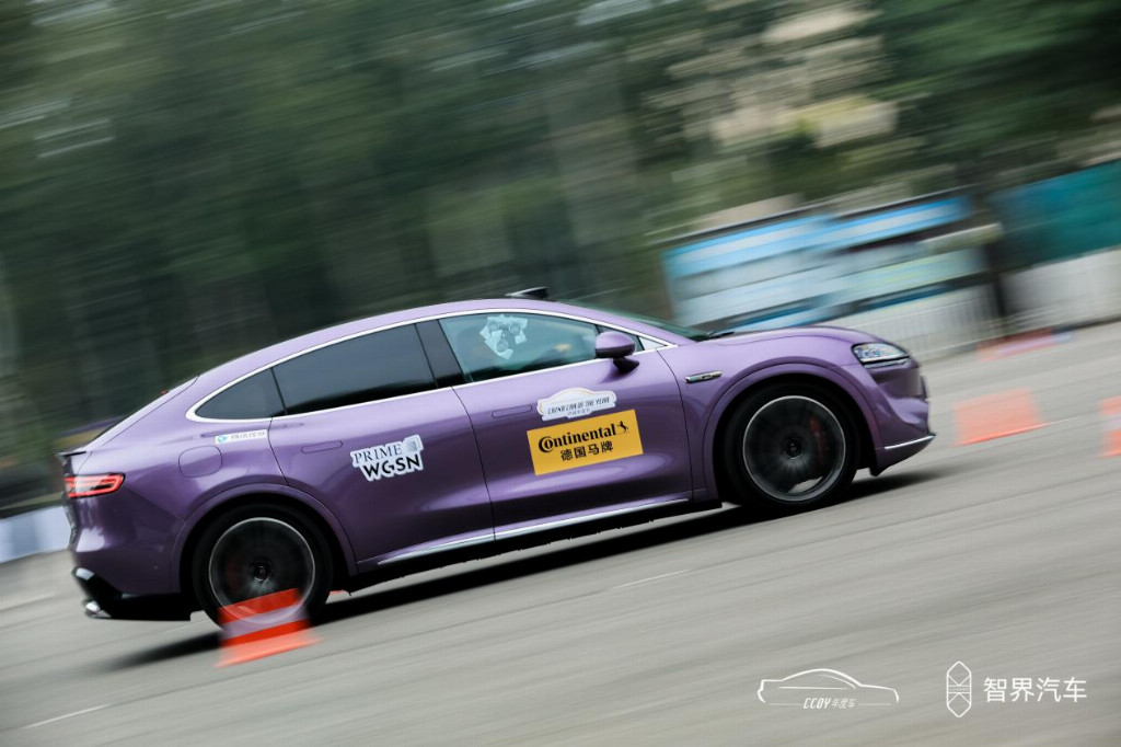 智界亮相中国年度车双城盛典 品牌2.0实力获专业媒体集中检验