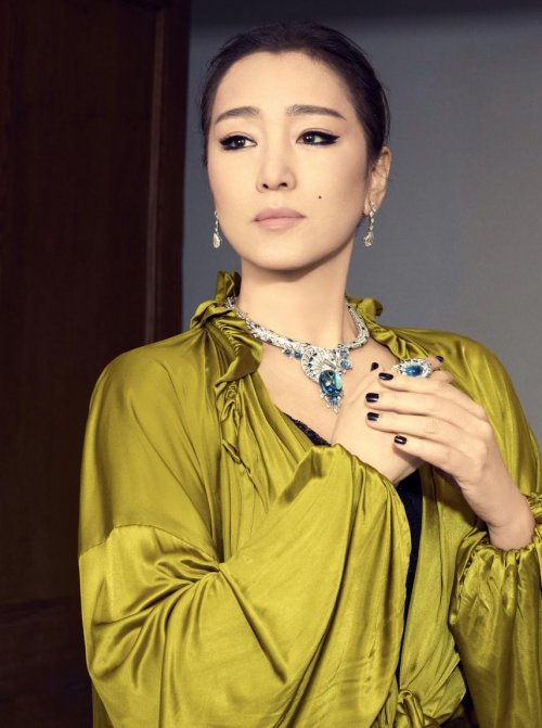 平衡的艺术：巩俐与卡地亚的美学对话