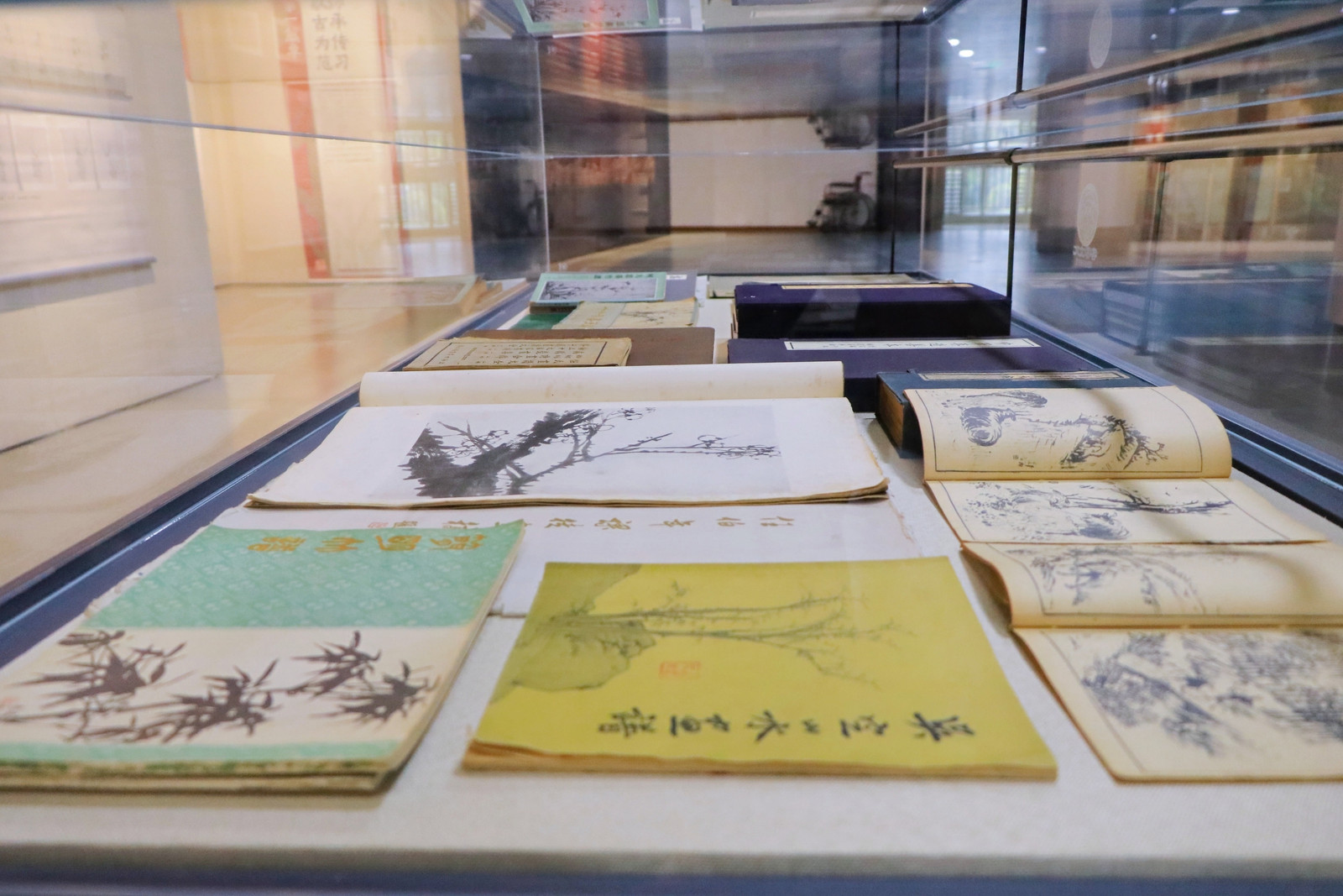 国家艺术基金项目“循脉—中国画教育课徒稿文献展”在福建省龙岩美术馆启幕