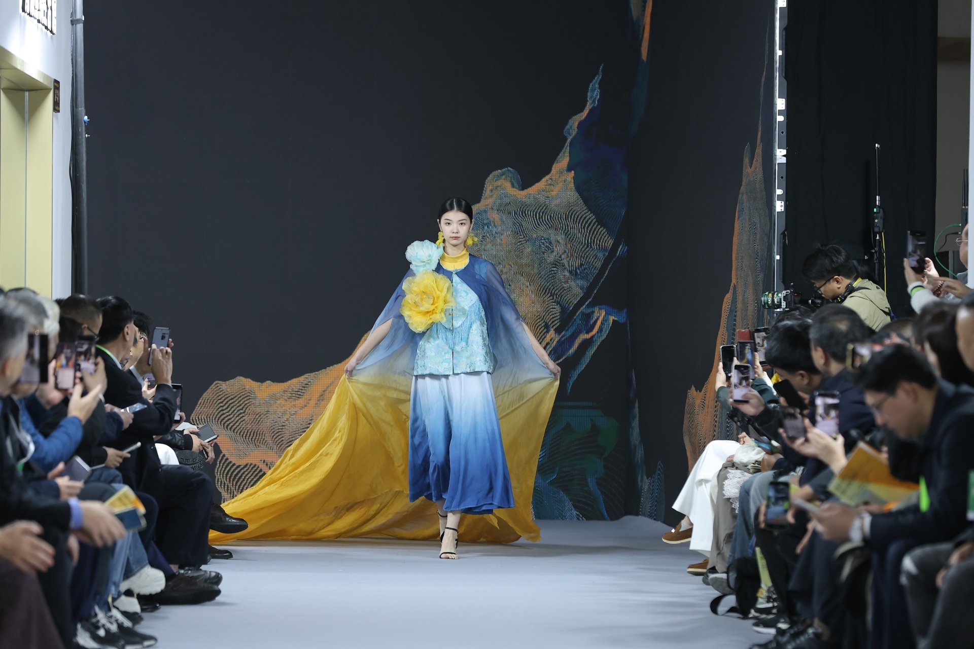 千年丝绸产业开启“文化+数智+绿色+融合”新篇章