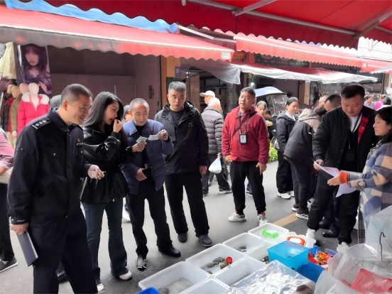 成都市双流区野生动物保护：鸟类非法猎捕贩卖专项治理