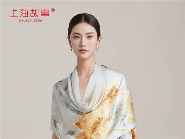 一巾藏万象：上海故事，让日常穿搭有了诗意